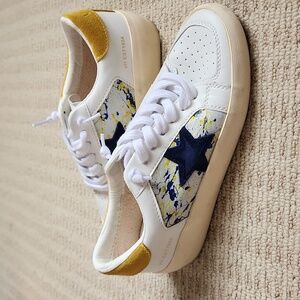 NWOT Vintage Havana White Paint Splash Sneakers Size 7